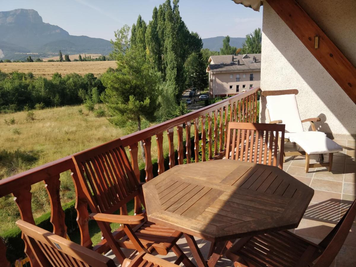 Apartamento Goxoa Jaca Buitenkant foto